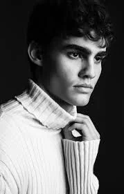 Carlos con su perro Max